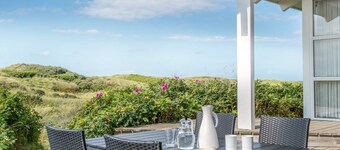 "Anne" - 100m from the sea by Interhome