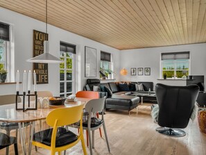 Dining - "Christina" - 300m to the fjord by Interhome (Storvorde)