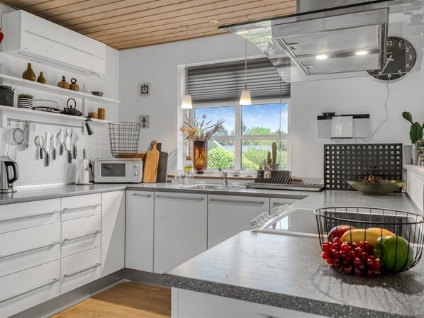 Fridge, microwave, cookware/dishes/utensils