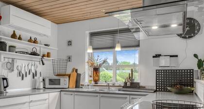 "Christina" - 300m to the fjord by Interhome