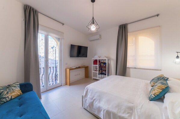 1 habitación, tabla de planchar con plancha, wifi y ropa de cama