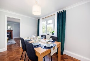Apartment | 2 bedrooms - Convenient and Stylish 2-bed Apartment in Croydon (Croydon)