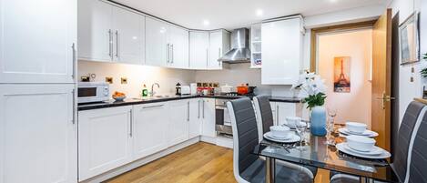 Apartment | 2 bedrooms, Internet