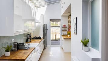 Rumah, akses difabel | 6 kamar tidur dan internet