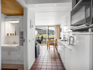 Fridge, microwave, oven, dishwasher - "Jano" - 100m from the sea by Interhome (Fanø)