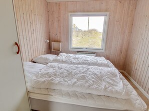 3 bedrooms, WiFi - "Terhi" - 200m from the sea by Interhome (Fanø)