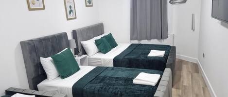 6 bedrooms, iron/ironing board, travel crib, free WiFi