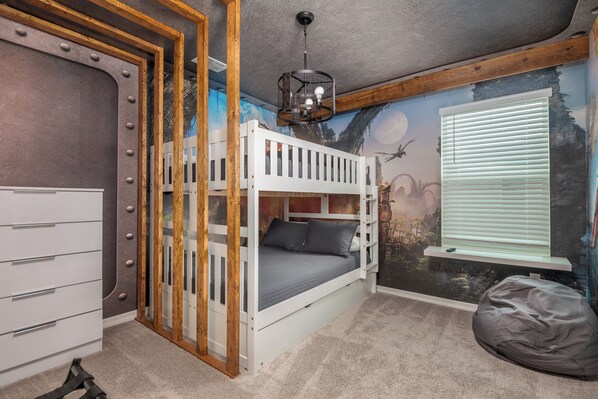 7 bedrooms, desk, travel crib, free WiFi