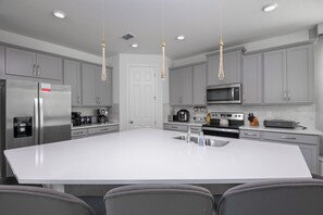 Fridge, microwave, oven, stovetop - Immersive Family Oasis! Luxury 7 Bedroom with Themed Game Room, Pool, and Spa! (Four Corners)