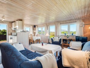 TV, DVD player - "Loryleimis" - 300m from the sea by Interhome (Løkken)