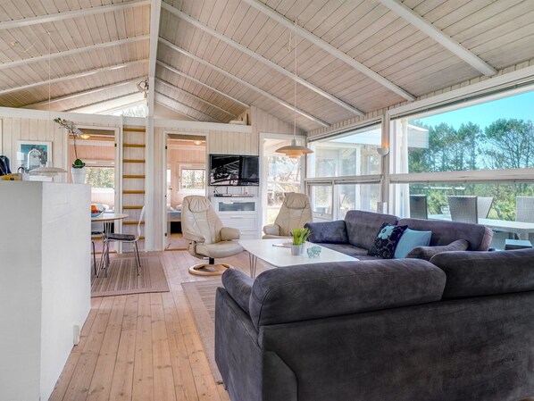 TV, fireplace, DVD player - "Gorica" - 450m from the sea by Interhome (Løkken)