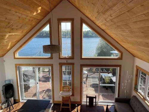 Magnifique Chalet Style Scandinave au Bord du Lac-simon