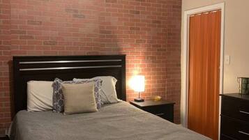 1 habitación, wifi y ropa de cama