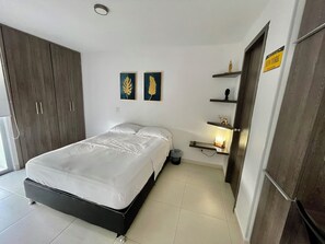 1 bedroom, iron/ironing board, free WiFi, bed sheets