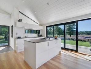 Fridge, microwave, oven, dishwasher - "Tea" - 2.7km from the sea by Interhome (Rømø)