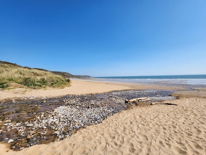 Bay View - 1 Bed Suite - Ocean Breeze - Port Eynon