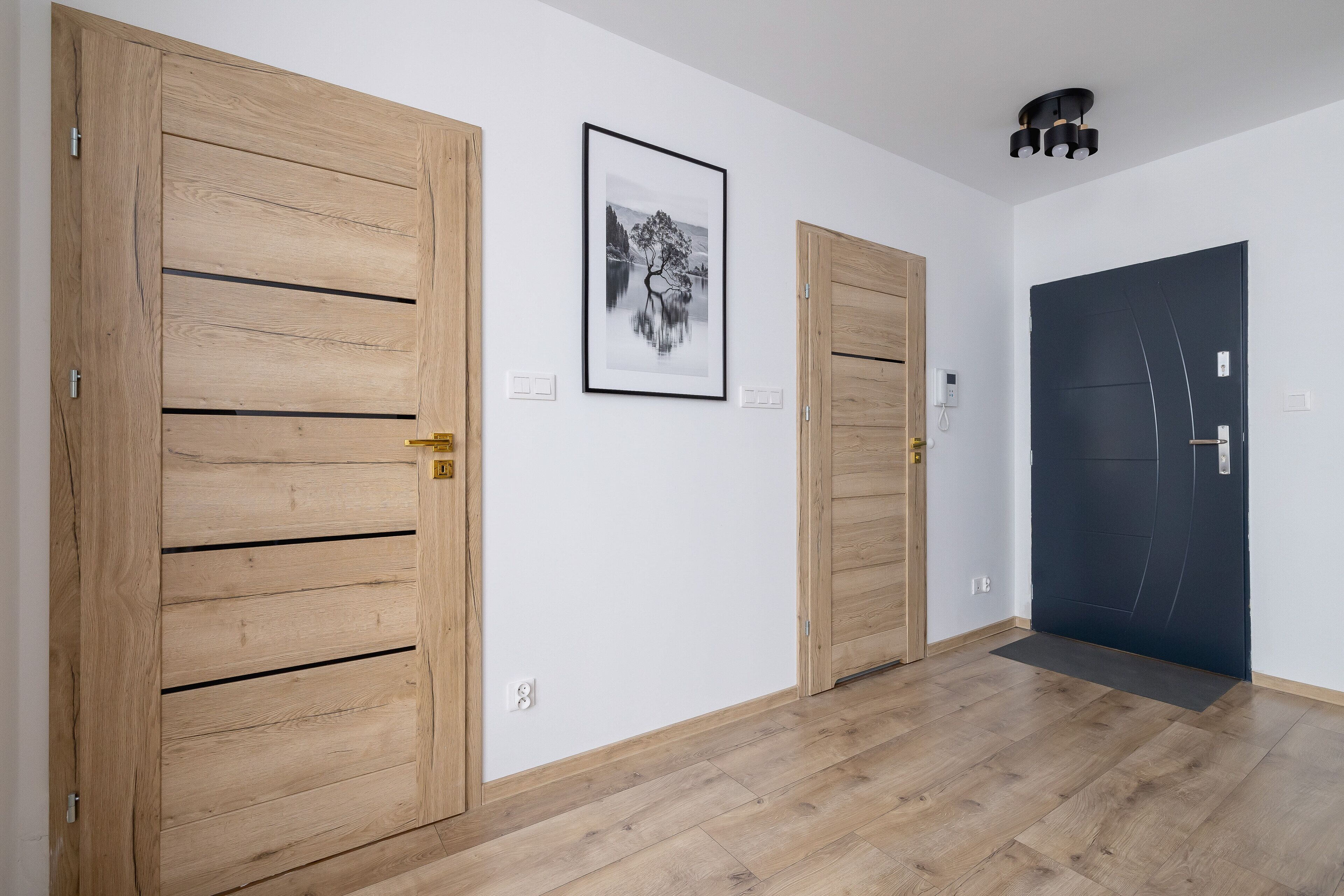 Apartment, 1 Bedroom, Balcony | Living area