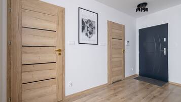 Apartment, 1 Bedroom, Balcony | Living area