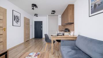 Apartment, 1 Bedroom, Balcony | 1 bedroom, bed sheets