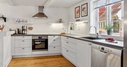 "Zezilie" - 500m from the sea by Interhome