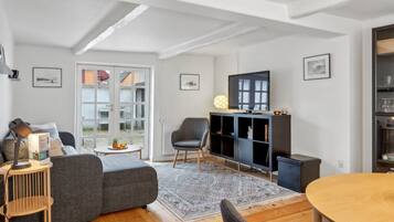 Fernseher, DVD-Player