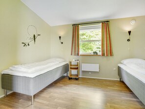 5 bedrooms, WiFi