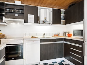 Fridge, microwave, oven, dishwasher