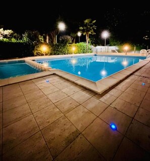 Pool - Residence Holiday Rendez Vous apartment11 seafront (Pineto)
