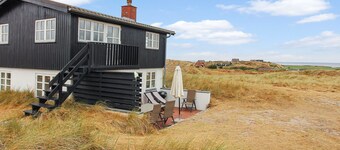 "Swanja" -  from the sea by Interhome