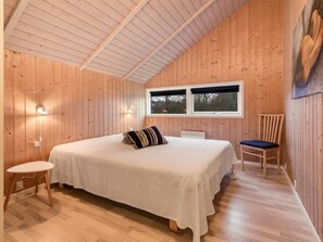 3 bedrooms, Internet