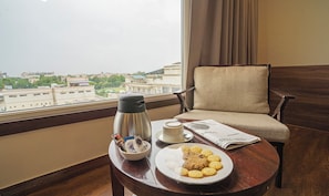 Standard Room | Desk, soundproofing, iron/ironing board - Treebo Premium Baramasi By Jai Club Prime (Jaipur)