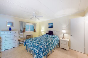1 bedroom, iron/ironing board, Internet, bed sheets - West Winds 404 | Condo in Ocean City (Ocean City)