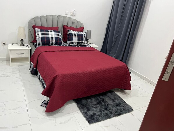 1 bedroom, WiFi, bed sheets