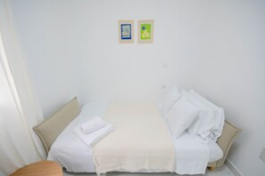 Iron/ironing board, free WiFi