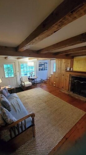 Country living close to the capital region 100 acres of nature to explore