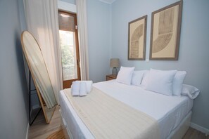 2 bedrooms, iron/ironing board, free WiFi