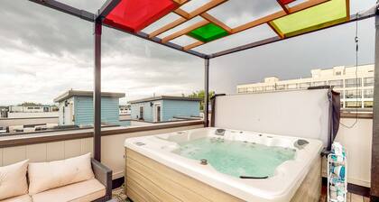Sloan Lake’s Rooftop Oasis | House with rooftop patio, firepit, hot tub, grill