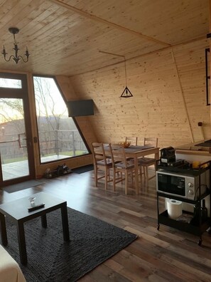 Comfort Room | Living area | Flat-screen TV - Casutele din Poienita Chalet (Comarnic)