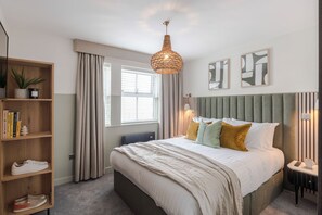 Appartement Affaires | 2 chambres, draps en coton égyptien, literie de qualité, décor unique