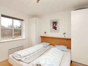 2 bedrooms, internet