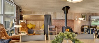 "Hjalmar" - 400m from the sea by Interhome