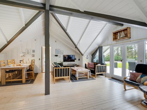 "Hjalmara" - 900m from the sea by Interhome