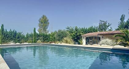 Gite au Calme Avec Piscine