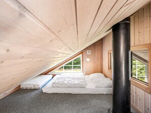 5 bedrooms, WiFi