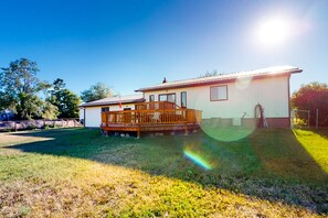 Exterior - Mom’s Mountain View | House in Somers (Somers)