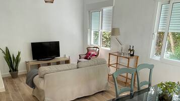 Télévision à écran plat