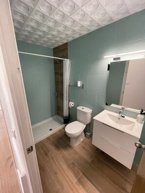 Hair dryer, towels, soap, toilet paper - Chalet Sao Paulo. Playa de Villananitos. Mar Menor (San Pedro del Pinatar)