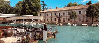 Fantastically beautiful ambience on 93sqm in Peschiera, 5 min=lake 7min=center, balcony
