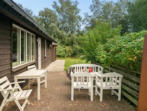 Outdoor dining - "Lennert" - 100m to the fjord by Interhome (Aabybro)
