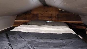 1 quarto, Wi-Fi de cortesia, roupa de cama